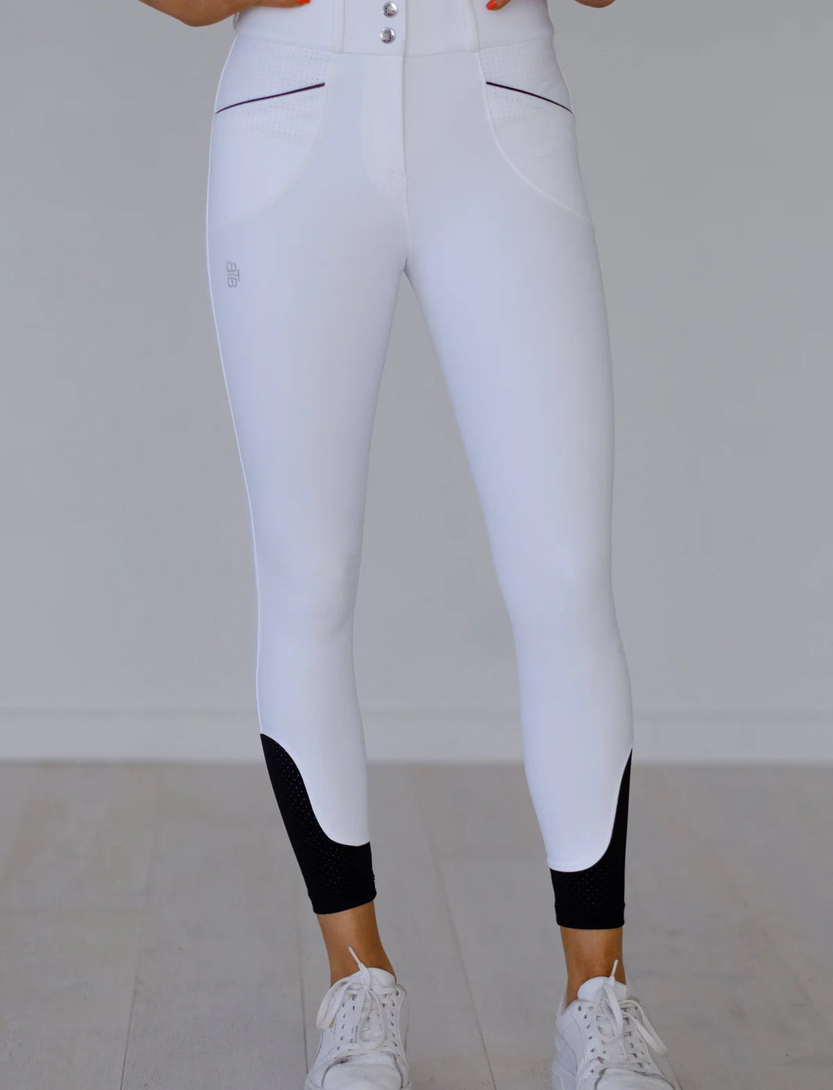‘Jamie’ Breech (white)
