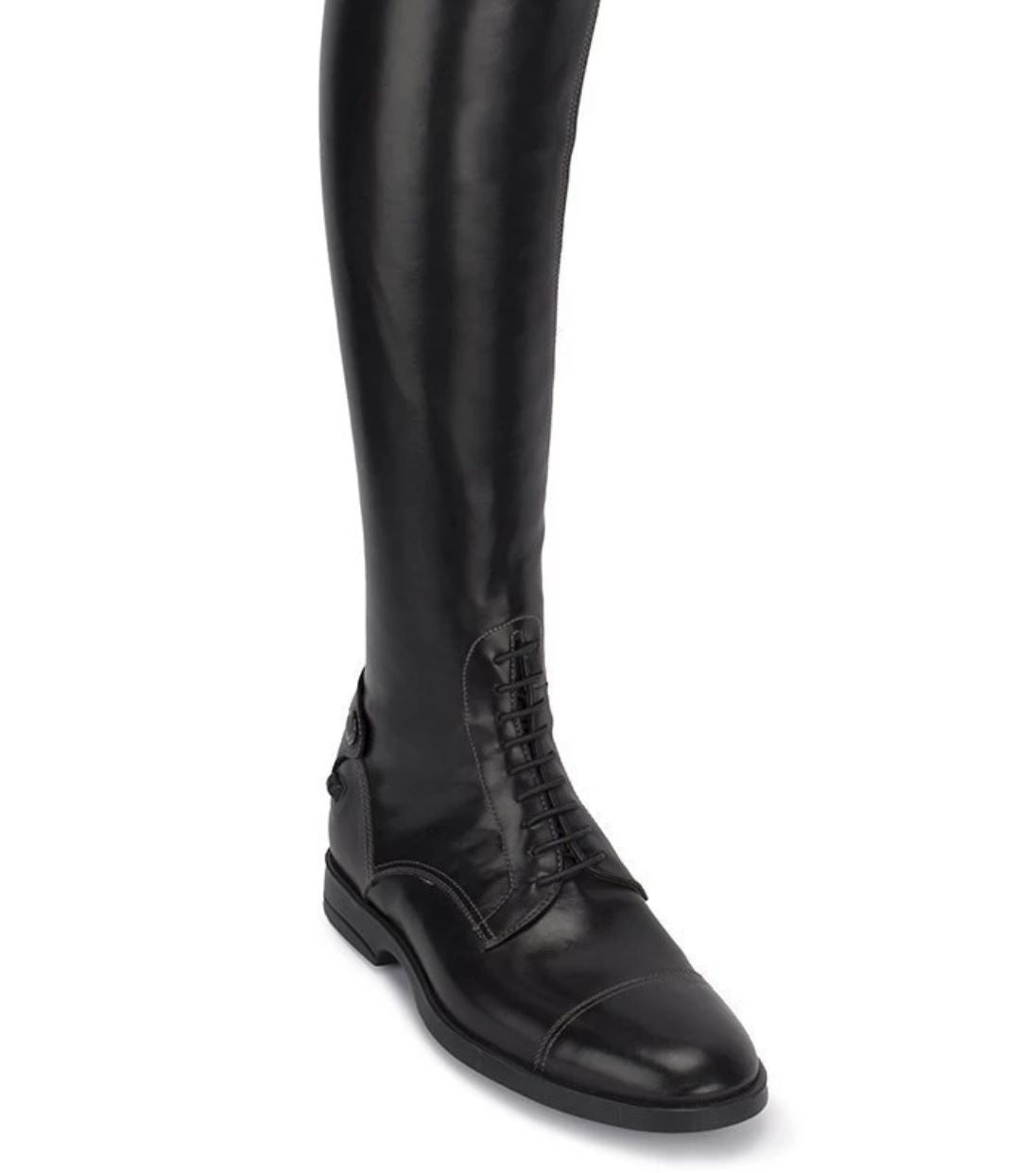 Alberto Fasciani's Leonardo is made in Super Natural calfskin leather. This showjumping boot is extremely soft and comfortable. The inner calf is a rubberised elastic grip system to fit smoothly against your leg. Equipped with back zip and elastic laces. The sole is with Blake stitch, latex rubber and anti-shock.
Semi-custom fit also available at $130 added to the boot price, please contact us to discuss further
100% Made in Italy
We are here to help should you need assistance with sizing